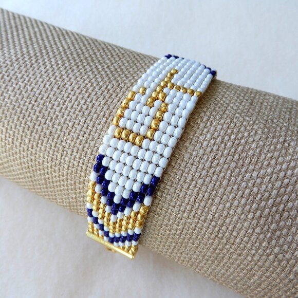 Georgia Tech bead bracelet, handmade, adjustable length, gameday - Picture 3 of 4